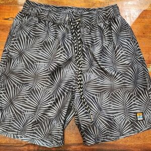 Micros Board shorts size S